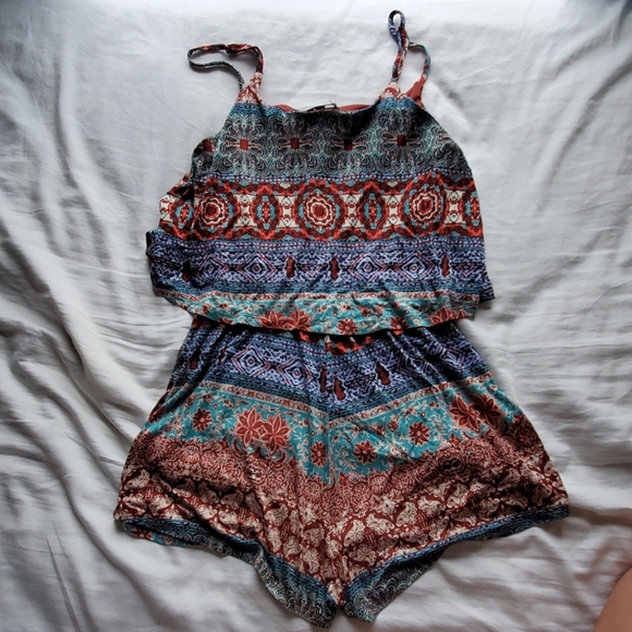Patterned romper - Picture 2 of 3